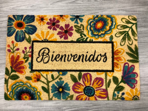 Bienvenidos with Flower Border